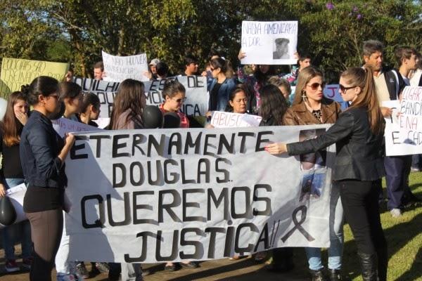 Ato em homenagem a Douglas Martins Rodrigues, assassinado pela polícia militar de São Paulo quando tinha 17 anos